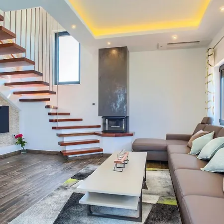 Semesterbostad Tamaria *